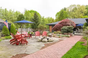 77 Janice Rd, Warwick, RI 02886 - Photo 5