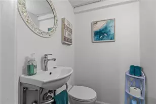 391 Valley Rd, Middletown, RI 02842 - Photo 27