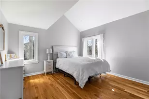 391 Valley Rd, Middletown, RI 02842 - Photo 17