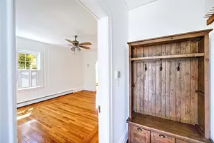 91 4th St, Providence, RI 02906 - Photo 5