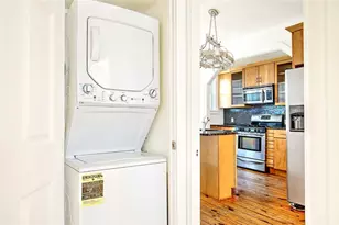 91 4th St, Providence, RI 02906 - Photo 23