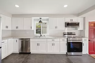73 Tucker St, Lincoln, RI 02865 - Photo 3
