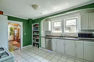 7 Hemlock Dr, Johnston, RI 02919 - Photo 9