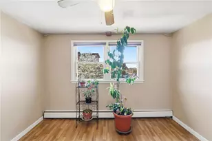 29 Woodbine St, Pawtucket, RI 02860 - Photo 11