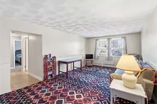 29 Woodbine St, Pawtucket, RI 02860 - Photo 3