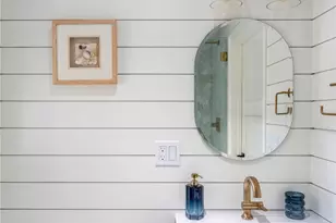 7 Dearborn St, Newport, RI 02840 - Photo 9
