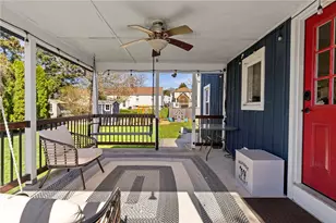 9 Mason Ave, Bristol, RI 02809 - Photo 37