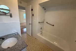 91 Fallon Ave, Providence, RI 02908 - Photo 13