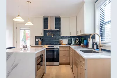 7 Dearborn Street #1, Newport, RI 02840 - Photo 3