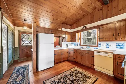 316 Court House Lane, Burrillville, RI 02859 - Photo 9