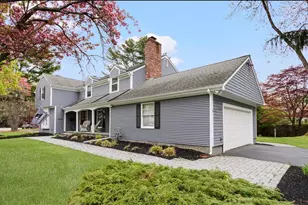 1 Pierce Ct, Barrington, RI 02806 - Photo 1
