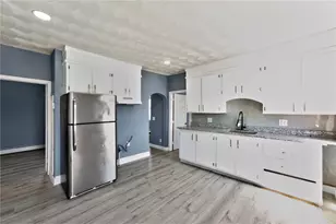75 Prudence Ave, Providence, RI 02909 - Photo 7