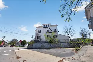 75 Prudence Ave, Providence, RI 02909 - Photo 5