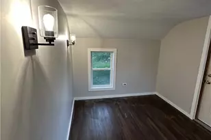 8 Lake Ct Ct, Hopkinton, RI 02804 - Photo 9
