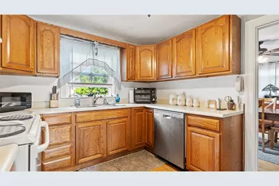 21 Brookwood Road, Cranston, RI 02920 - Photo 7