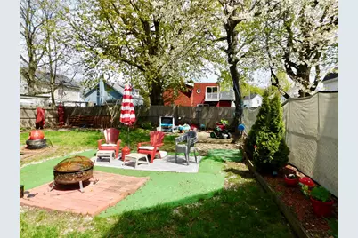 58 Myrtle Street, Pawtucket, RI 02860 - Photo 9
