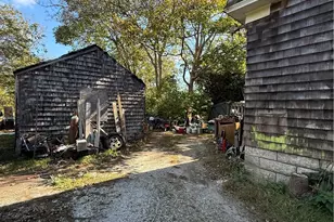 536 W Main Rd, Little Compton, RI 02837 - Photo 3