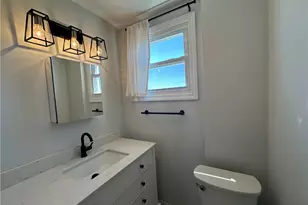 904 York Ave, Pawtucket, RI 02861 - Photo 7