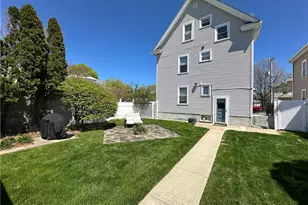 904 York Ave, Pawtucket, RI 02861 - Photo 11