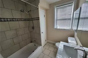 406 Admiral St, Providence, RI 02908 - Photo 3