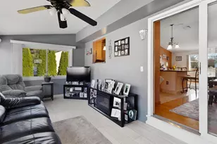 4 Sprague Cir, Johnston, RI 02919 - Photo 11