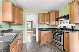 15 Cooper St, East Providence, RI 02914 - Photo 11