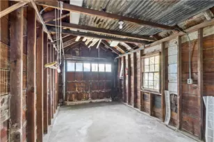15 Cooper St, East Providence, RI 02914 - Photo 27