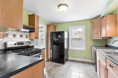 15 Cooper Street, East Providence, RI 02914 - Photo 9