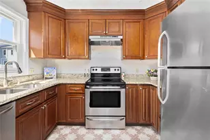 1 Willow Glen Cir, Warwick, RI 02889 - Photo 17