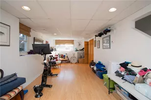 20 Findlay Pl, Newport, RI 02840 - Photo 31