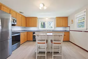 26 Alton Ave Ave, Cumberland, RI 02864 - Photo 9