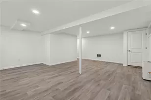 101 Bateman Ave, Cranston, RI 02920 - Photo 31