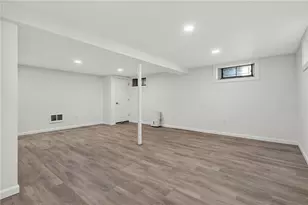 101 Bateman Ave, Cranston, RI 02920 - Photo 33