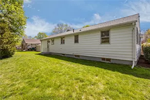 101 Bateman Ave, Cranston, RI 02920 - Photo 41