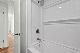 101 Bateman Ave, Cranston, RI 02920 - Photo 21