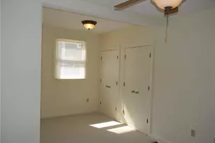 152 Elmgrove Ave, Providence, RI 02906 - Photo 15