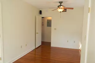 152 Elmgrove Ave, Providence, RI 02906 - Photo 13