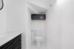 138 Spring St, Newport, RI 02840 - Photo 19