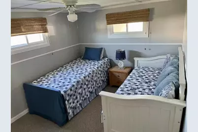 10 Stanton Avenue, Narragansett, RI 02882 - Photo 9