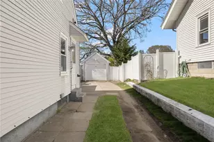 131 Blackamore Ave, Cranston, RI 02910 - Photo 25