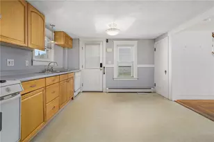 131 Blackamore Ave, Cranston, RI 02910 - Photo 7