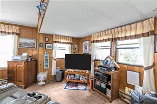 534 Forest Park Rd, Middletown, RI 02842 - Photo 7