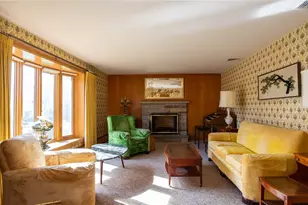51 E Bel Air Rd, Cranston, RI 02920 - Photo 7