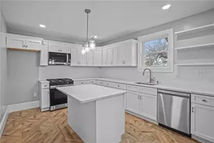 141 Briggs St, Providence, RI 02905 - Photo 13