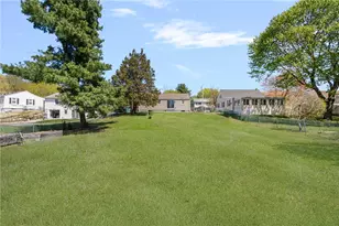 44 Ideal Ct, Warwick, RI 02818 - Photo 25