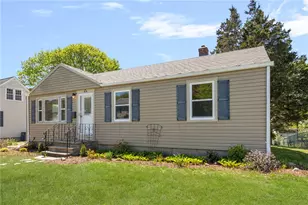 44 Ideal Ct, Warwick, RI 02818 - Photo 3
