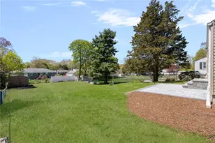 44 Ideal Ct, Warwick, RI 02818 - Photo 23