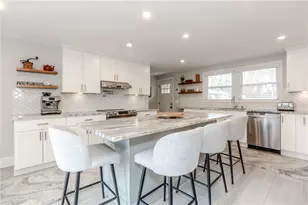 15 Golden View Dr, Johnston, RI 02919 - Photo 25