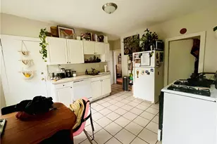 5 Lee St, Providence, RI 02903 - Photo 3