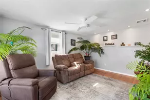 60 Greeley St, Pawtucket, RI 02861 - Photo 13